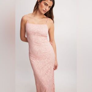 Na-kd long baby pink maxi dress with lace overlay. Color accurate to pics